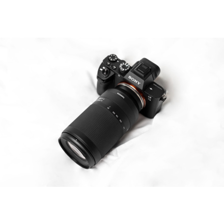 Objektiv Tamron 70-300 mm F/4.5-6.3 Di III RXD pro Sony FE, A047S