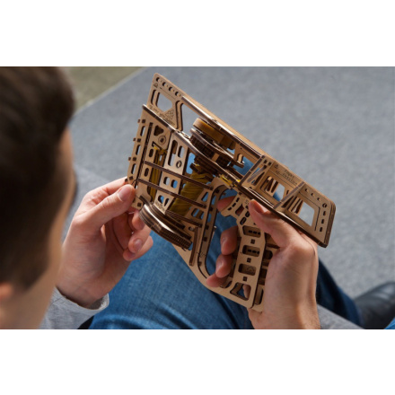 UGEARS 3D puzzle Kluzák se startérem 200 dílků 129328